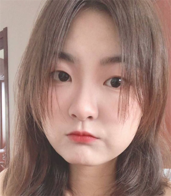 厦门某大学微胖女生私密视频流出 清纯少女反差感十足-吃瓜网