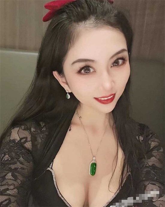上海极品御姐与男友酒店私密视频被曝 容颜绝美身材诱人-吃瓜网