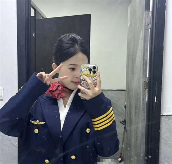 广州某学院校花被包养！高冷女神私下变金主玩物 调教后夜夜笙歌！-吃瓜网