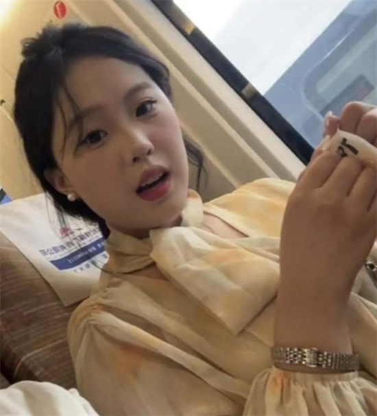 广州某学院校花被包养！高冷女神私下变金主玩物 调教后夜夜笙歌！-吃瓜网